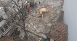 Bursa Yıldırım’da riskli yapılar yıkılıyor