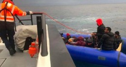 Balıkesir Ayvalık’ta 17 düzensiz göçmen kurtarıldı