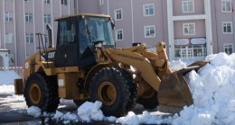 Nevşehir Belediyesi kar temizliğinde