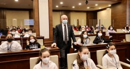 Büyükçekmece Çocuk Meclisi’nden Ukraynalı çocuklara destek