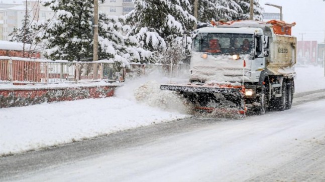 Niğde’de kapalı 131 köy yolu yeniden ulaşıma açıldı