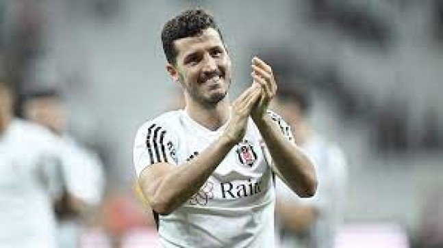 Beşiktaşlı Salih Uçan’ın Geleceği Üzerine Sürpriz Transfer İhtimali