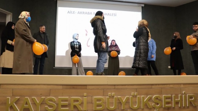 Kayseri Büyükşehir’in ‘Mutlu Evlilik Akademisi’ devam ediyor