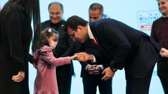 İBB 5 yıl önce tamamladığı konutları sahiplerine teslim etti