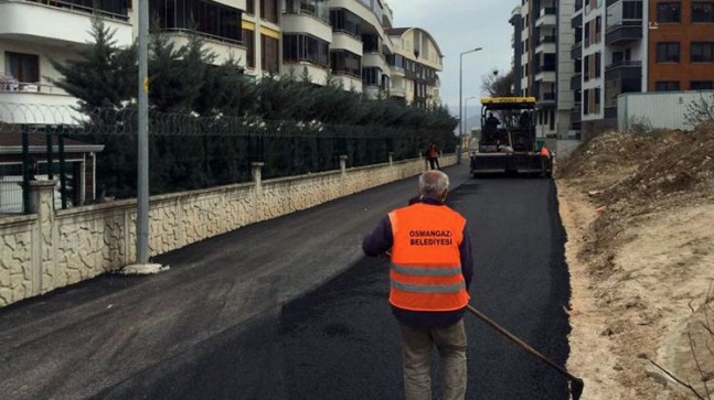 Bursa Osmangazi Hamitler’in yollarına siyah makyaj