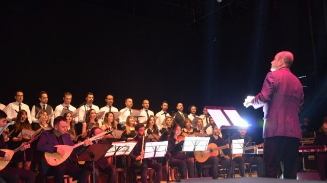 Kilis’te ‘Üstatlara Saygı Konseri’ne yoğun ilgi
