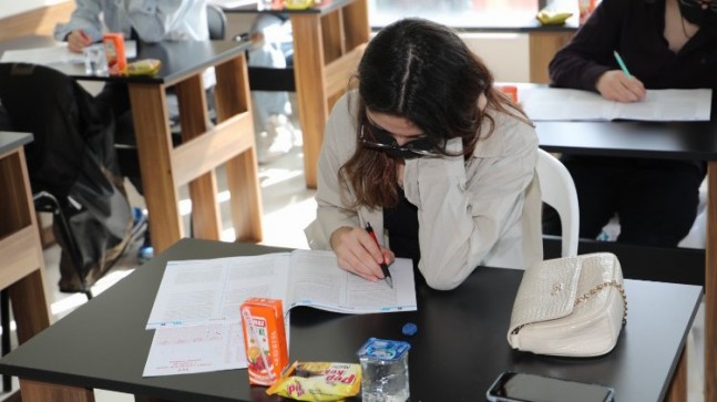 Kocaeli İzmit Çınar Akademi’de deneme sınavları başladı