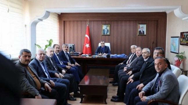 Ak Kadro, Küçükoğlu’na “Hayırlı olsun” dedi