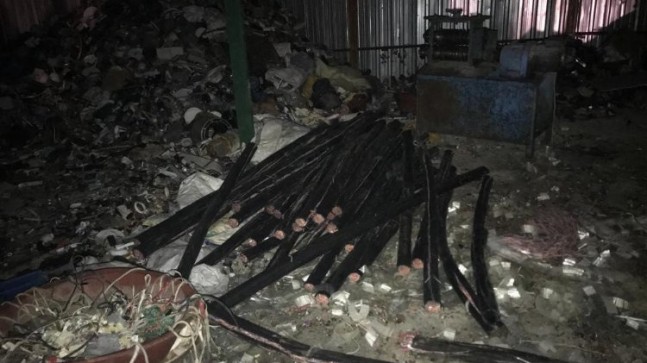 Kilis’te 2 bağ evindeki kabloları çalan 2 hırsız yakalandı