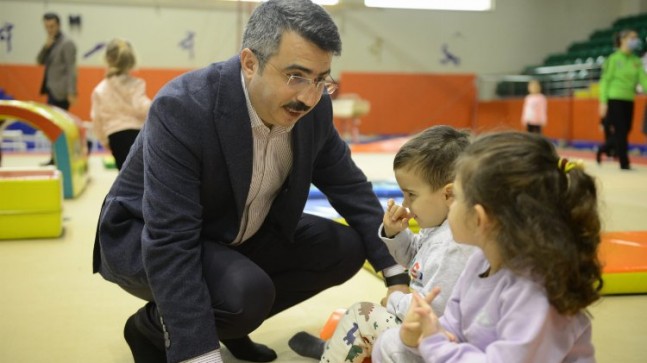 Bursa’da Yıldırım’da minik sporculara Başkan ziyareti