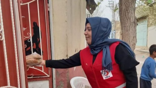 Kızılay gönüllülerinden, Ramazan pidesi