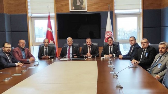 AK Parti Bursa vekillerinden İnternet Gazeteciliği Yasası’na tam destek