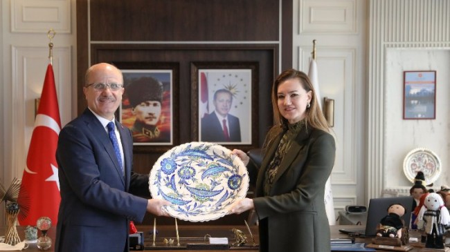 YÖK Başkanı Özvar: “DEÜ her zaman takip ettiğim bir üniversite”