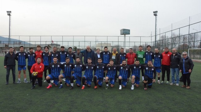 Bursa Gemlik Acara Gürcüleri Derneği’nden Gemlik Zeytinspor’a destek