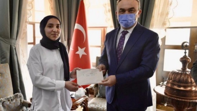 Gençlik Bilgi Yarışmasında dereceye girenler ödüllendirildi
