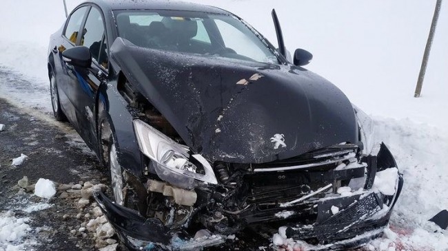 Niğde’de hastane personeli nöbet çıkışı kaza yaptı