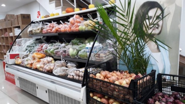 Kocaeli İzmit Belediyesi Gıda Bankası gönüllere dokunmaya devam ediyor