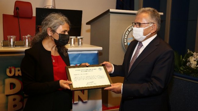 Kayseri’den Yalova’ya tarım eğitimi için teşekkür plaketi