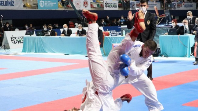 Karatenin şampiyonları Kocaeli’de
