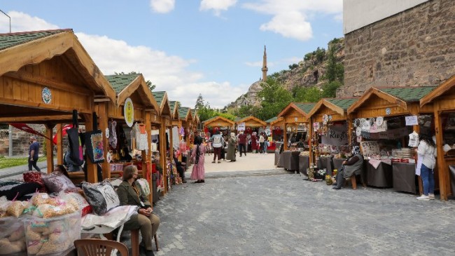 Kayseri Talas’ın maharetli elleri hız kesmiyor